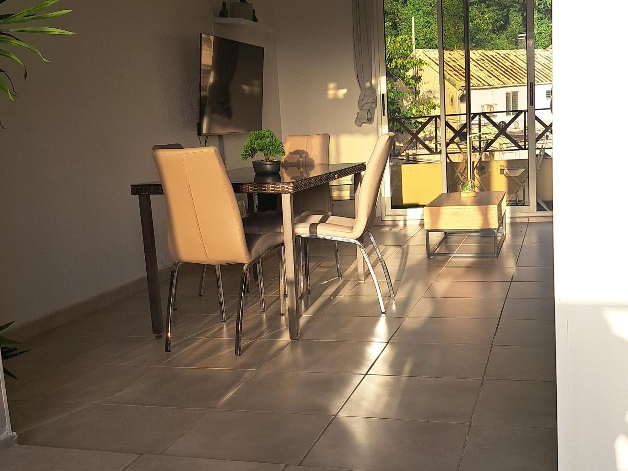 Super Appartement T3 Proche De Tout Sans Vis-A-Vis Фор-де-Франс Экстерьер фото